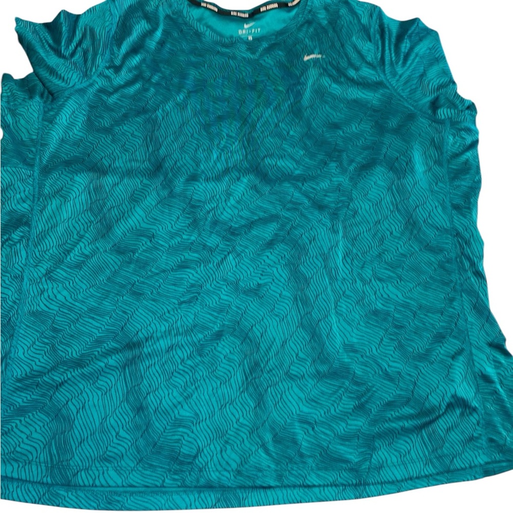 Nike Turquoise Patterned Short Sleeve Tee